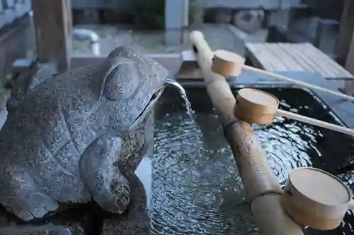 橿森神社の手水