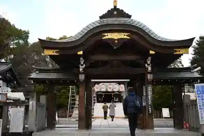 城山八幡宮の山門・神門