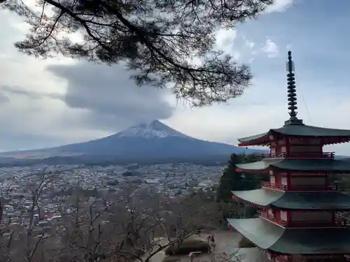 新倉富士浅間神社の景色