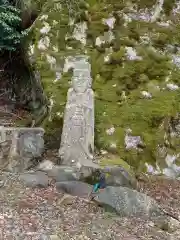 松木神社の像