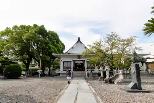 崋山神社の本殿・本堂