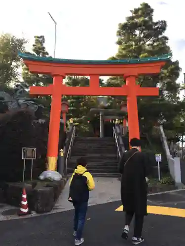 穴八幡宮の鳥居