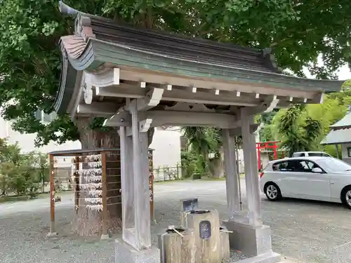 鴨居八幡神社の手水