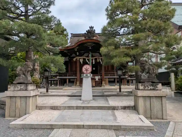 大将軍八神社の{uncategorized: "未分類", other: "その他", undefined: "問題あり", building: "その他建物", grave: "お墓", sacred_gate: "鳥居", guardian: "狛犬", statue: "像", buddha: "仏像", history: "歴史", nature: "自然", garden: "庭園", animal: "動物", pagoda: "塔", temizu: "手水舎", mountain_gate: "山門・神門", sanctuary: "本殿・本堂", subordinate: "末社・摂社", art: "芸術", scenery: "景色", jizo: "地蔵", ema: "絵馬", goshuin: "御朱印", omikuji: "おみくじ", items: "授与品その他", amulet: "お守り", goshuincho: "御朱印帳", eats: "食事", festival: "お祭り", votive_dance: "神楽", shichigosan: "七五三参", wedding: "結婚式", experience: "体験その他", initially: "初詣", around: "周辺", anti_infection: "感染症対策"}