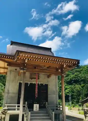 妙龍神社の本殿