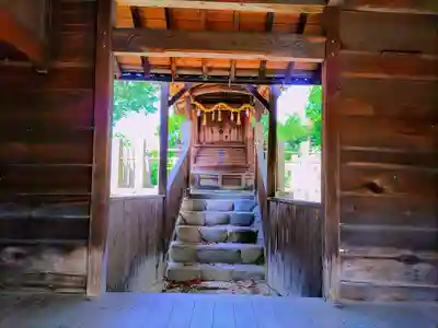 八劍社（一色中通）の本殿・本堂