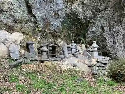 犬飼石仏(大分県)