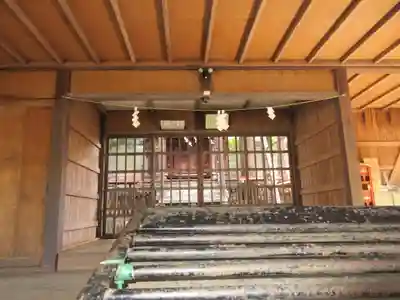 初鹿野諏訪神社の本殿・本堂