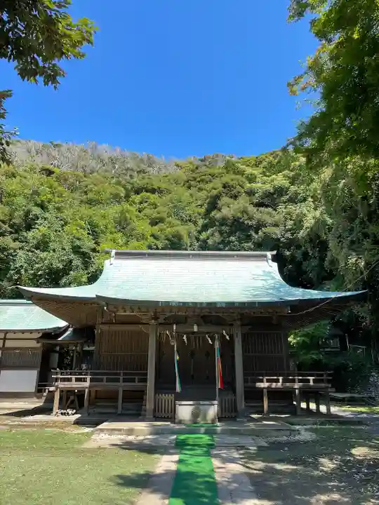 洲崎神社の本殿・本堂
