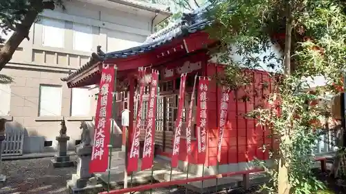 鎭國守國神社の末社