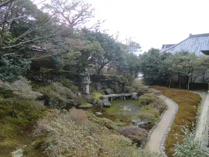 霊鑑寺門跡(京都府)