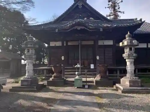 教王寺の本殿・本堂