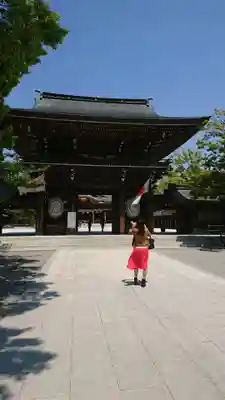 寒川神社の山門・神門