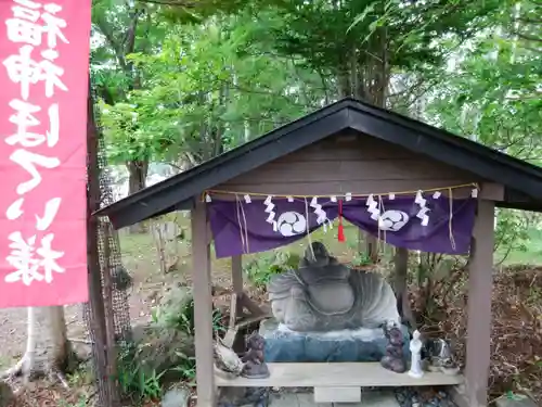 樽前山神社の像