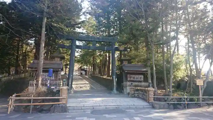 諏訪大社下社秋宮の鳥居