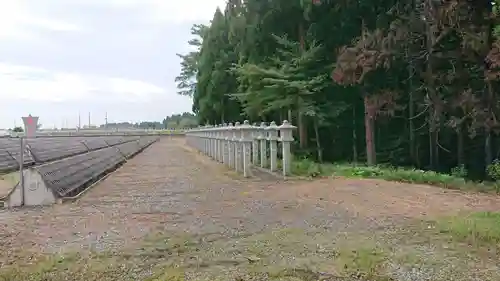 宝徳山稲荷大社の建物その他