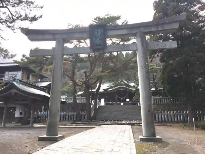 函館八幡宮の鳥居