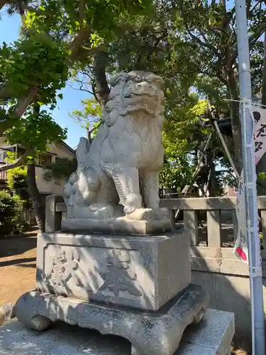 片瀬諏訪神社の狛犬