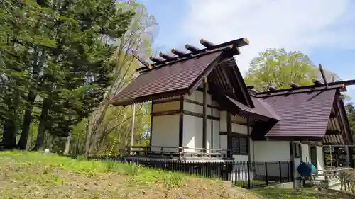 穂別神社の本殿・本堂