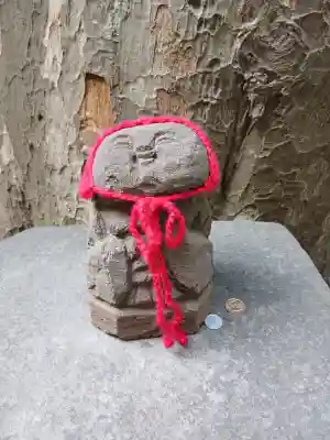 駒木諏訪神社の{uncategorized: "未分類", other: "その他", undefined: "問題あり", building: "その他建物", grave: "お墓", sacred_gate: "鳥居", guardian: "狛犬", statue: "像", buddha: "仏像", history: "歴史", nature: "自然", garden: "庭園", animal: "動物", pagoda: "塔", temizu: "手水舎", mountain_gate: "山門・神門", sanctuary: "本殿・本堂", subordinate: "末社・摂社", art: "芸術", scenery: "景色", jizo: "地蔵", ema: "絵馬", goshuin: "御朱印", omikuji: "おみくじ", items: "授与品その他", amulet: "お守り", goshuincho: "御朱印帳", eats: "食事", festival: "お祭り", votive_dance: "神楽", shichigosan: "七五三参", wedding: "結婚式", experience: "体験その他", initially: "初詣", around: "周辺", anti_infection: "感染症対策"}