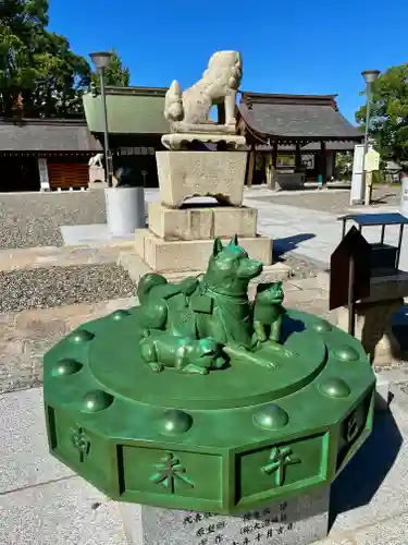 岡田神社の狛犬