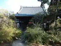 宝戒寺の本殿・本堂