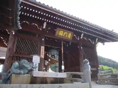 清水寺の山門・神門