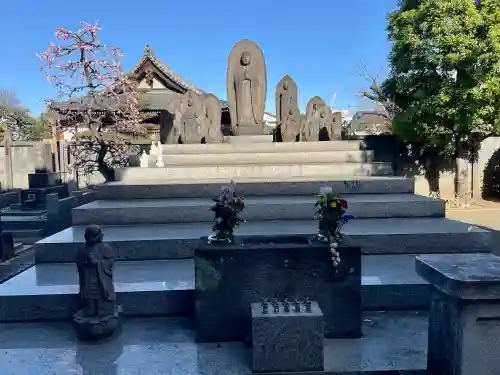 瑞泰寺の{uncategorized: "未分類", other: "その他", undefined: "問題あり", building: "その他建物", grave: "お墓", sacred_gate: "鳥居", guardian: "狛犬", statue: "像", buddha: "仏像", history: "歴史", nature: "自然", garden: "庭園", animal: "動物", pagoda: "塔", temizu: "手水舎", mountain_gate: "山門・神門", sanctuary: "本殿・本堂", subordinate: "末社・摂社", art: "芸術", scenery: "景色", jizo: "地蔵", ema: "絵馬", goshuin: "御朱印", omikuji: "おみくじ", items: "授与品その他", amulet: "お守り", goshuincho: "御朱印帳", eats: "食事", festival: "お祭り", votive_dance: "神楽", shichigosan: "七五三参", wedding: "結婚式", experience: "体験その他", initially: "初詣", around: "周辺", anti_infection: "感染症対策"}