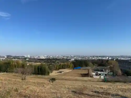 比々多神社元宮の{uncategorized: "未分類", other: "その他", undefined: "問題あり", building: "その他建物", grave: "お墓", sacred_gate: "鳥居", guardian: "狛犬", statue: "像", buddha: "仏像", history: "歴史", nature: "自然", garden: "庭園", animal: "動物", pagoda: "塔", temizu: "手水舎", mountain_gate: "山門・神門", sanctuary: "本殿・本堂", subordinate: "末社・摂社", art: "芸術", scenery: "景色", jizo: "地蔵", ema: "絵馬", goshuin: "御朱印", omikuji: "おみくじ", items: "授与品その他", amulet: "お守り", goshuincho: "御朱印帳", eats: "食事", festival: "お祭り", votive_dance: "神楽", shichigosan: "七五三参", wedding: "結婚式", experience: "体験その他", initially: "初詣", around: "周辺", anti_infection: "感染症対策"}