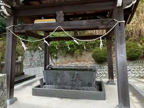 姫坂神社の手水舎