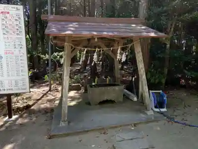 椿ノ海 水神社の手水舎