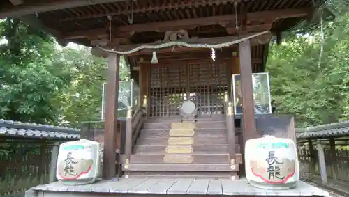 磐手杜神社の本殿