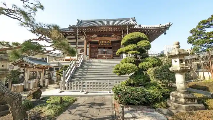 来迎寺の本殿・本堂
