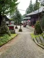 日石寺の本殿・本堂