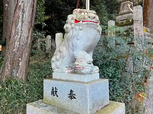 猪田神社の狛犬