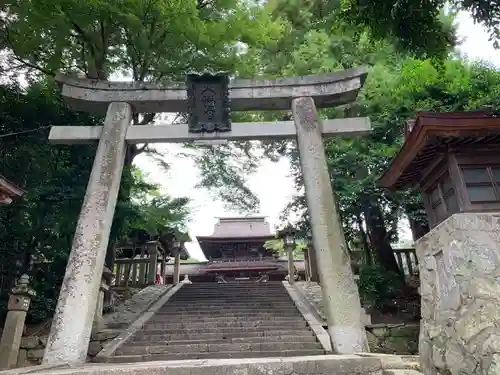 今八幡宮の鳥居