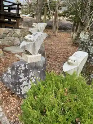 真田神社の{uncategorized: "未分類", other: "その他", undefined: "問題あり", building: "その他建物", grave: "お墓", sacred_gate: "鳥居", guardian: "狛犬", statue: "像", buddha: "仏像", history: "歴史", nature: "自然", garden: "庭園", animal: "動物", pagoda: "塔", temizu: "手水舎", mountain_gate: "山門・神門", sanctuary: "本殿・本堂", subordinate: "末社・摂社", art: "芸術", scenery: "景色", jizo: "地蔵", ema: "絵馬", goshuin: "御朱印", omikuji: "おみくじ", items: "授与品その他", amulet: "お守り", goshuincho: "御朱印帳", eats: "食事", festival: "お祭り", votive_dance: "神楽", shichigosan: "七五三参", wedding: "結婚式", experience: "体験その他", initially: "初詣", around: "周辺", anti_infection: "感染症対策"}
