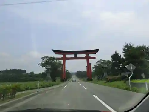 出羽神社(出羽三山神社)～三神合祭殿～の鳥居