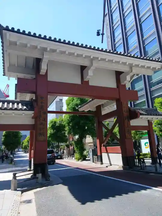 増上寺の{uncategorized: "未分類", other: "その他", undefined: "問題あり", building: "その他建物", grave: "お墓", sacred_gate: "鳥居", guardian: "狛犬", statue: "像", buddha: "仏像", history: "歴史", nature: "自然", garden: "庭園", animal: "動物", pagoda: "塔", temizu: "手水舎", mountain_gate: "山門・神門", sanctuary: "本殿・本堂", subordinate: "末社・摂社", art: "芸術", scenery: "景色", jizo: "地蔵", ema: "絵馬", goshuin: "御朱印", omikuji: "おみくじ", items: "授与品その他", amulet: "お守り", goshuincho: "御朱印帳", eats: "食事", festival: "お祭り", votive_dance: "神楽", shichigosan: "七五三参", wedding: "結婚式", experience: "体験その他", initially: "初詣", around: "周辺", anti_infection: "感染症対策"}