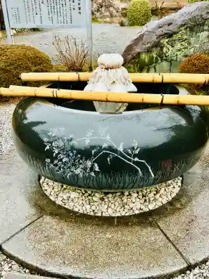 菊水寺の{uncategorized: "未分類", other: "その他", undefined: "問題あり", building: "その他建物", grave: "お墓", sacred_gate: "鳥居", guardian: "狛犬", statue: "像", buddha: "仏像", history: "歴史", nature: "自然", garden: "庭園", animal: "動物", pagoda: "塔", temizu: "手水舎", mountain_gate: "山門・神門", sanctuary: "本殿・本堂", subordinate: "末社・摂社", art: "芸術", scenery: "景色", jizo: "地蔵", ema: "絵馬", goshuin: "御朱印", omikuji: "おみくじ", items: "授与品その他", amulet: "お守り", goshuincho: "御朱印帳", eats: "食事", festival: "お祭り", votive_dance: "神楽", shichigosan: "七五三参", wedding: "結婚式", experience: "体験その他", initially: "初詣", around: "周辺", anti_infection: "感染症対策"}