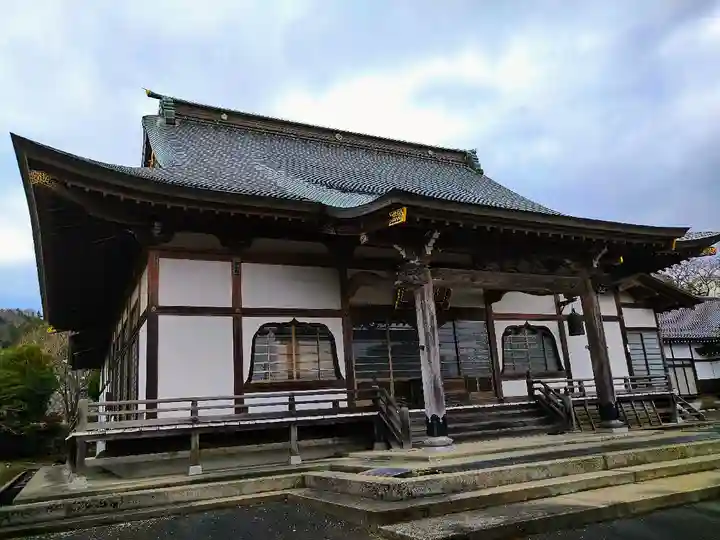 新宮寺の本殿・本堂
