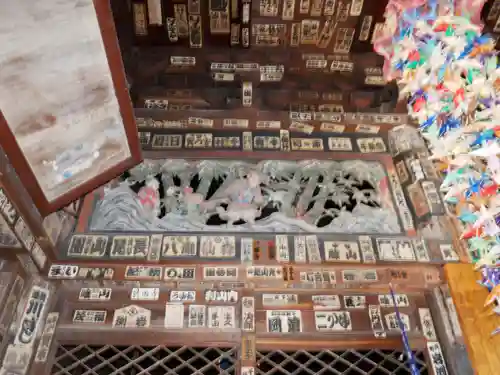 岩之上堂の本殿・本堂