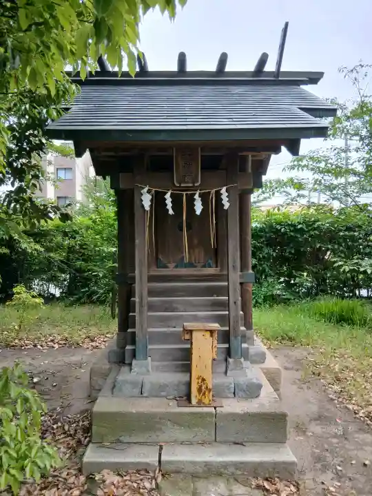 飯香岡八幡宮の{uncategorized: "未分類", other: "その他", undefined: "問題あり", building: "その他建物", grave: "お墓", sacred_gate: "鳥居", guardian: "狛犬", statue: "像", buddha: "仏像", history: "歴史", nature: "自然", garden: "庭園", animal: "動物", pagoda: "塔", temizu: "手水舎", mountain_gate: "山門・神門", sanctuary: "本殿・本堂", subordinate: "末社・摂社", art: "芸術", scenery: "景色", jizo: "地蔵", ema: "絵馬", goshuin: "御朱印", omikuji: "おみくじ", items: "授与品その他", amulet: "お守り", goshuincho: "御朱印帳", eats: "食事", festival: "お祭り", votive_dance: "神楽", shichigosan: "七五三参", wedding: "結婚式", experience: "体験その他", initially: "初詣", around: "周辺", anti_infection: "感染症対策"}