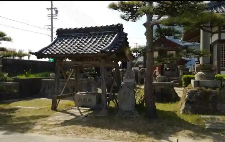 西方寺の手水舎