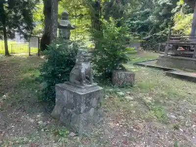 鹿島神社の{uncategorized: "未分類", other: "その他", undefined: "問題あり", building: "その他建物", grave: "お墓", sacred_gate: "鳥居", guardian: "狛犬", statue: "像", buddha: "仏像", history: "歴史", nature: "自然", garden: "庭園", animal: "動物", pagoda: "塔", temizu: "手水舎", mountain_gate: "山門・神門", sanctuary: "本殿・本堂", subordinate: "末社・摂社", art: "芸術", scenery: "景色", jizo: "地蔵", ema: "絵馬", goshuin: "御朱印", omikuji: "おみくじ", items: "授与品その他", amulet: "お守り", goshuincho: "御朱印帳", eats: "食事", festival: "お祭り", votive_dance: "神楽", shichigosan: "七五三参", wedding: "結婚式", experience: "体験その他", initially: "初詣", around: "周辺", anti_infection: "感染症対策"}