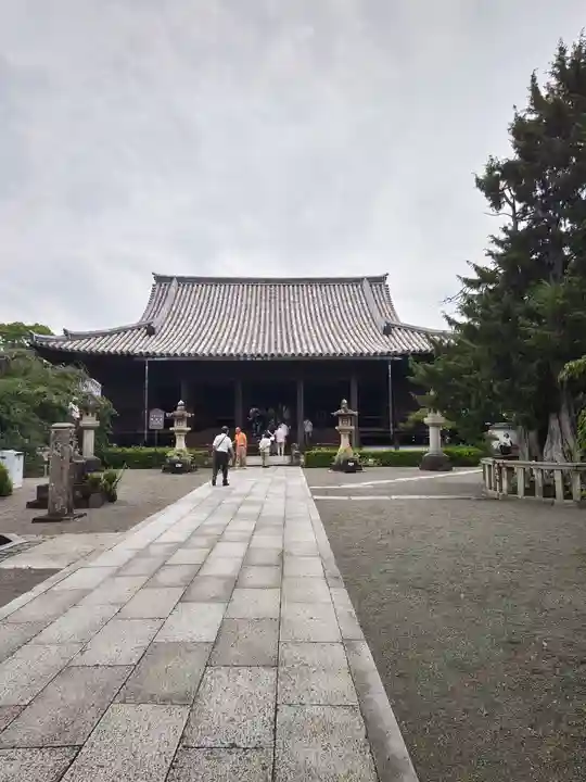 道成寺の本殿・本堂