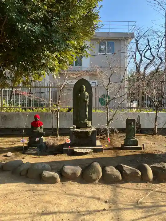 寛永寺(根本中堂)の{uncategorized: "未分類", other: "その他", undefined: "問題あり", building: "その他建物", grave: "お墓", sacred_gate: "鳥居", guardian: "狛犬", statue: "像", buddha: "仏像", history: "歴史", nature: "自然", garden: "庭園", animal: "動物", pagoda: "塔", temizu: "手水舎", mountain_gate: "山門・神門", sanctuary: "本殿・本堂", subordinate: "末社・摂社", art: "芸術", scenery: "景色", jizo: "地蔵", ema: "絵馬", goshuin: "御朱印", omikuji: "おみくじ", items: "授与品その他", amulet: "お守り", goshuincho: "御朱印帳", eats: "食事", festival: "お祭り", votive_dance: "神楽", shichigosan: "七五三参", wedding: "結婚式", experience: "体験その他", initially: "初詣", around: "周辺", anti_infection: "感染症対策"}