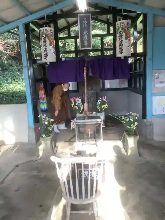 尻冷し地蔵の本殿・本堂