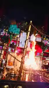 成田山瀧泉寺の初詣(2020年01月02日(木) 20時48分52秒投稿)