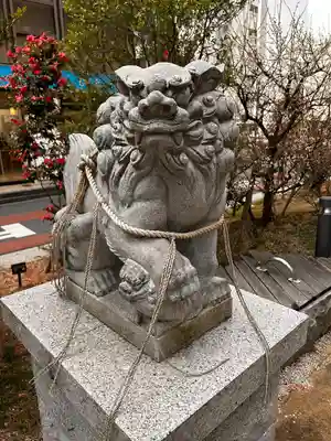 水神社の狛犬